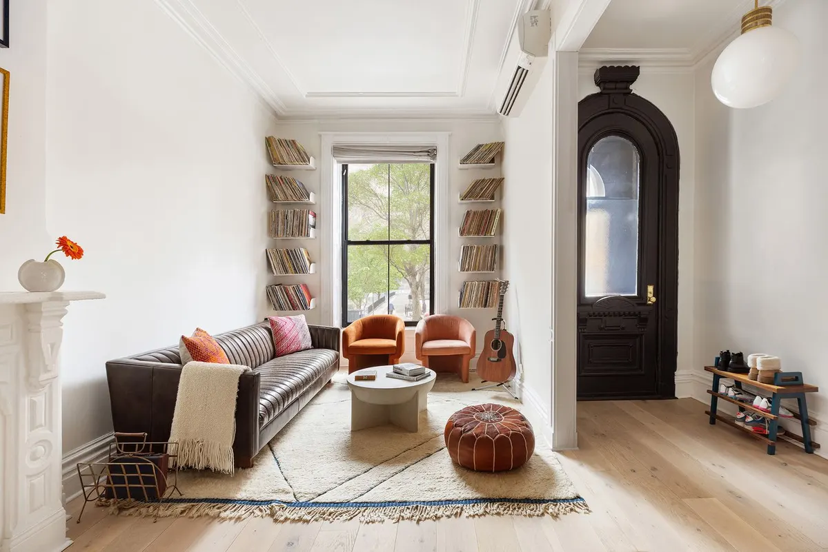 420 Lafayette Ave, photo 2