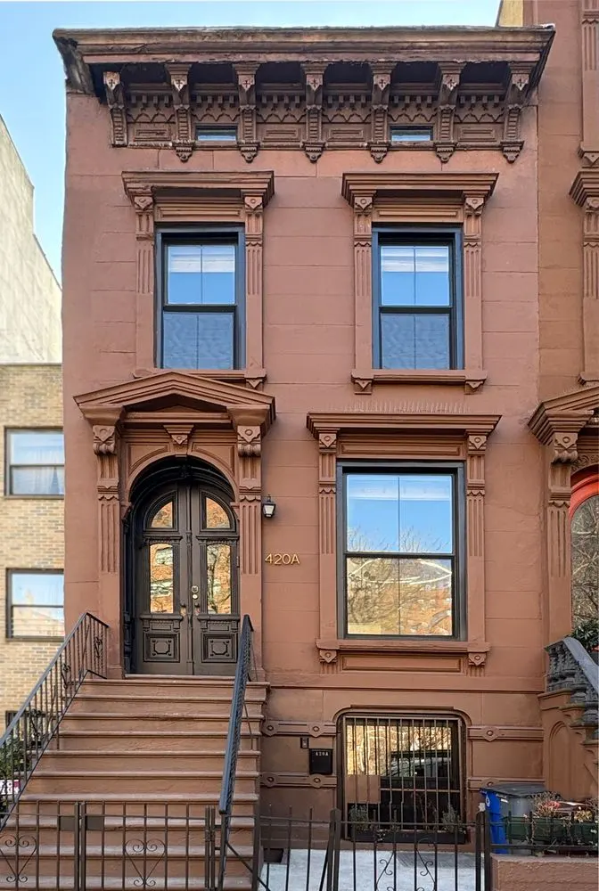 420 Lafayette Ave, photo 1